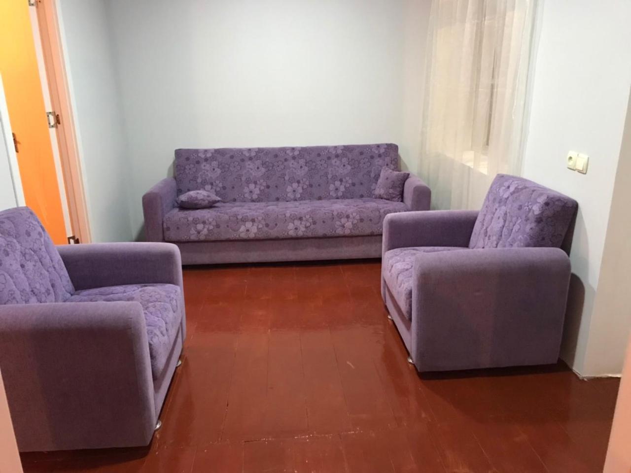 Ciuri'S Guesthouse Zhabeshi Buitenkant foto